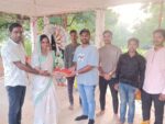 नवरात्रि पर मां दुर्गा का आशीर्वाद लेने पहुँचीं जिला पंचायत सदस्य बेला अनिल कुशवाहा